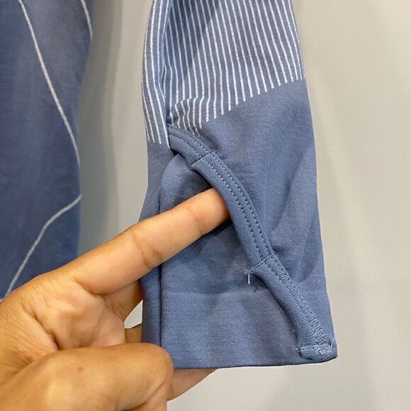 Gymshark Women's Long Sleeves Quarter Zip Blue Sweatshirt - Picture 2 of 8